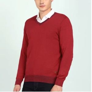 NWOT Loewe designer Luxury 100% Wool Red V-Neck Sweater